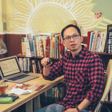 (陳文學老師照片)